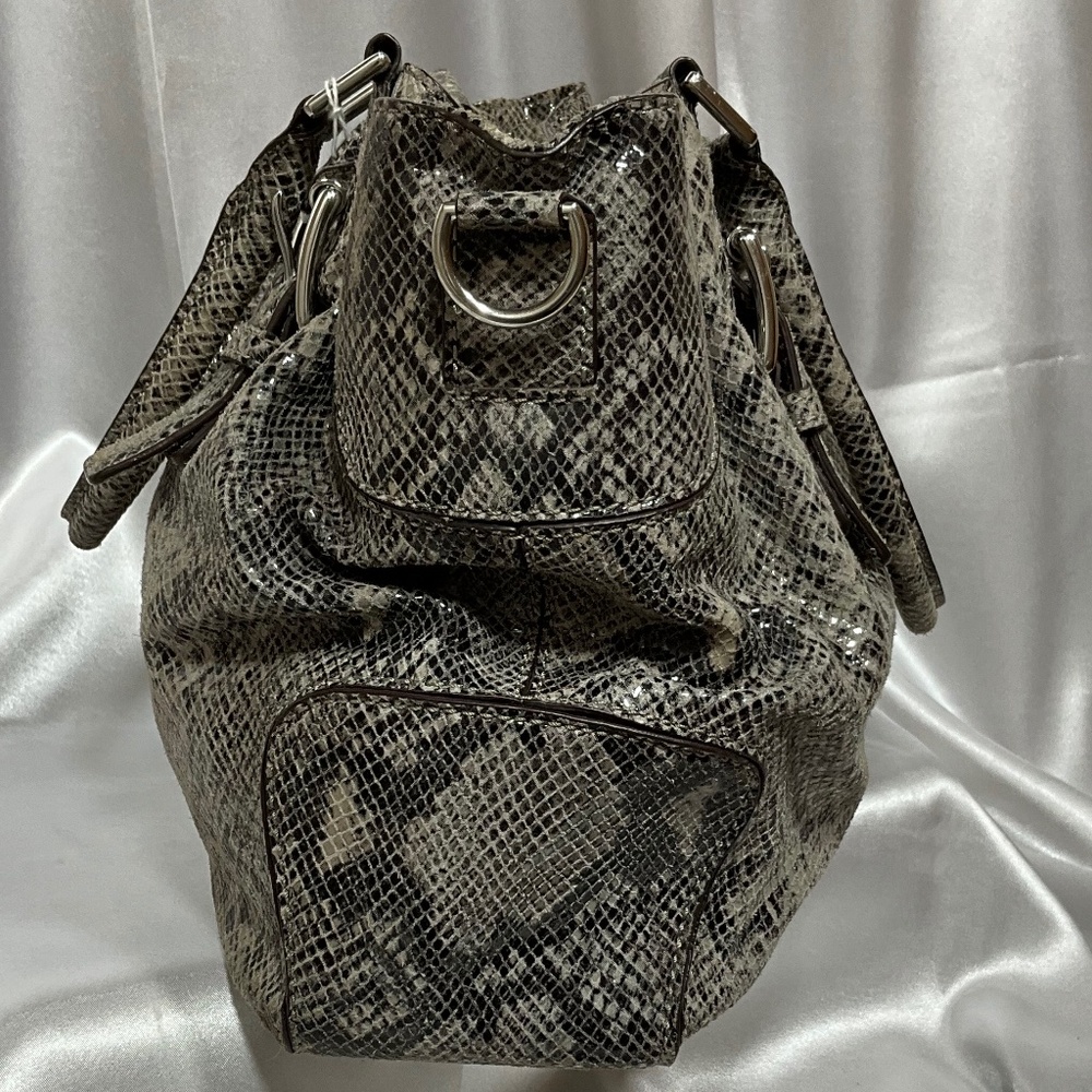 Michael Kors beige/black snake skin larger satchel MIK005   18-H3d - Picture 3 of 11